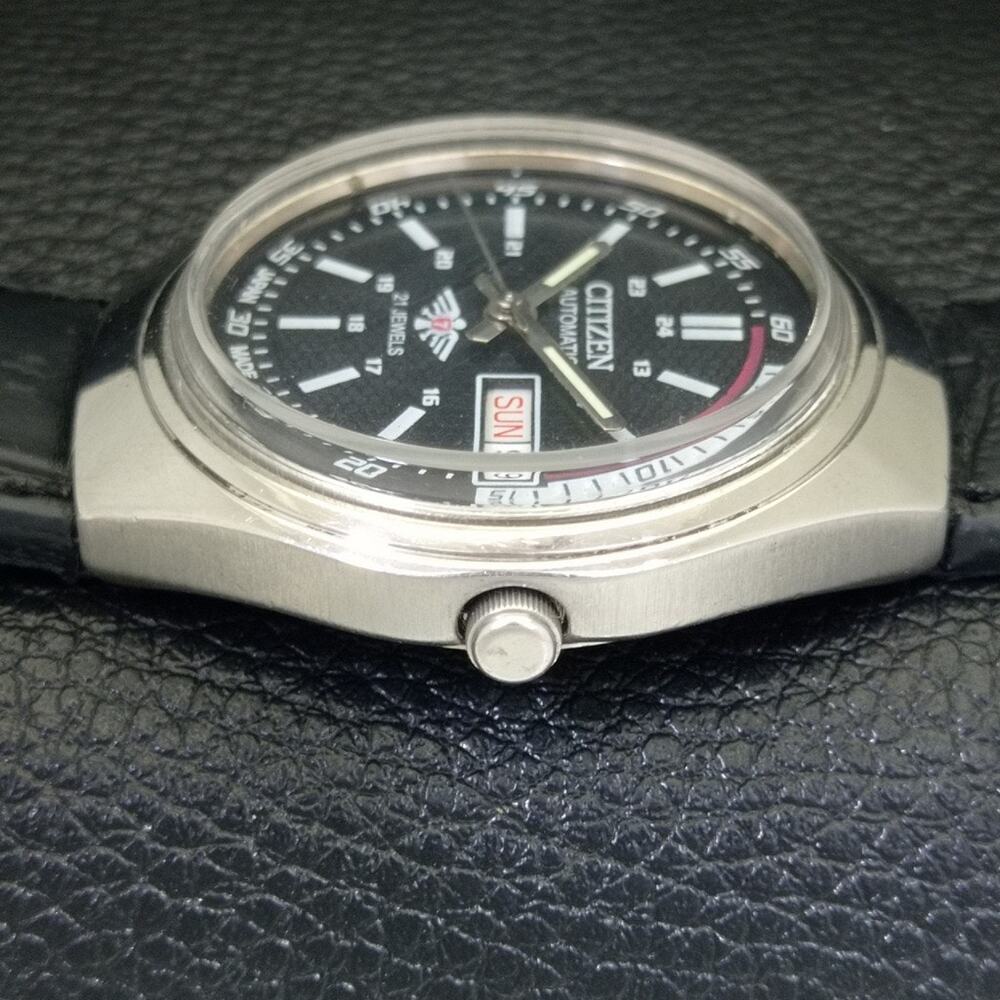 Vintage 1991 Citizen Automatic Mens Silver Watch W/daydate & Red accents - Picture 5 of 10